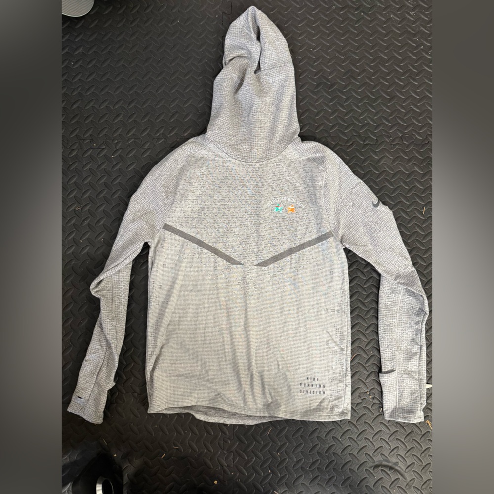 Nike thermal running jacket, collaboration with Deadstock Coffee